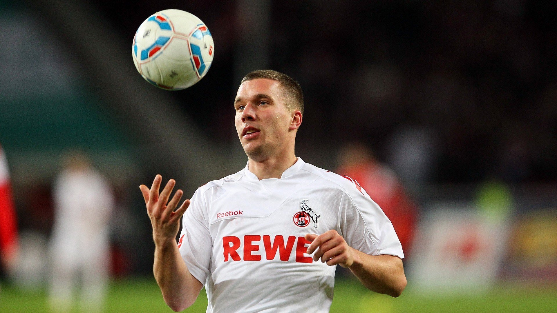 mk体育官网入口-中国足球未来方向引发热议，未来中国足球发展的方向